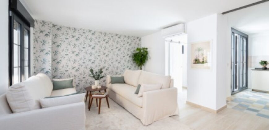 Renovated luxury townhouse in Estepona Old Town